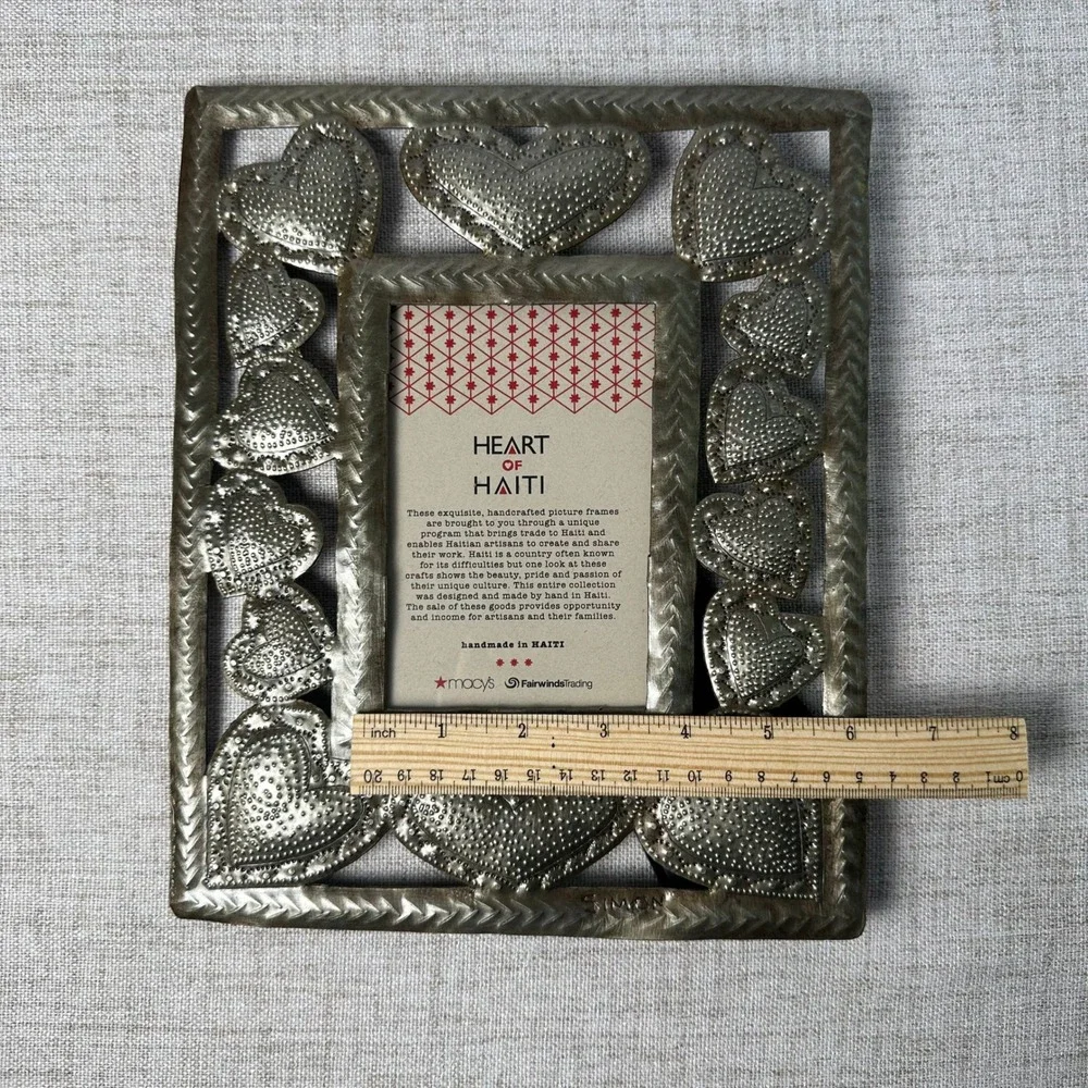 Heart of Haiti Macy's Haitian Metal Heart Picture Frame 4x6 Signed Simon